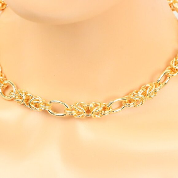 "Minimalist & Elegant Necklace Chain – Perfect for Women & Girls | UNVRC1642 - Picture 4 of 10